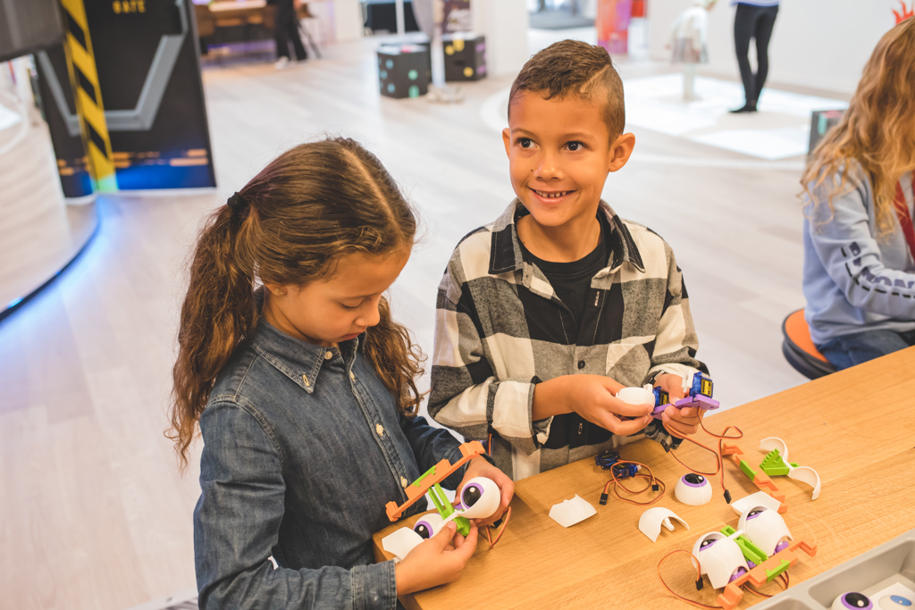 tmh-13-11-9.jpg tmh-13-11-9.jpg