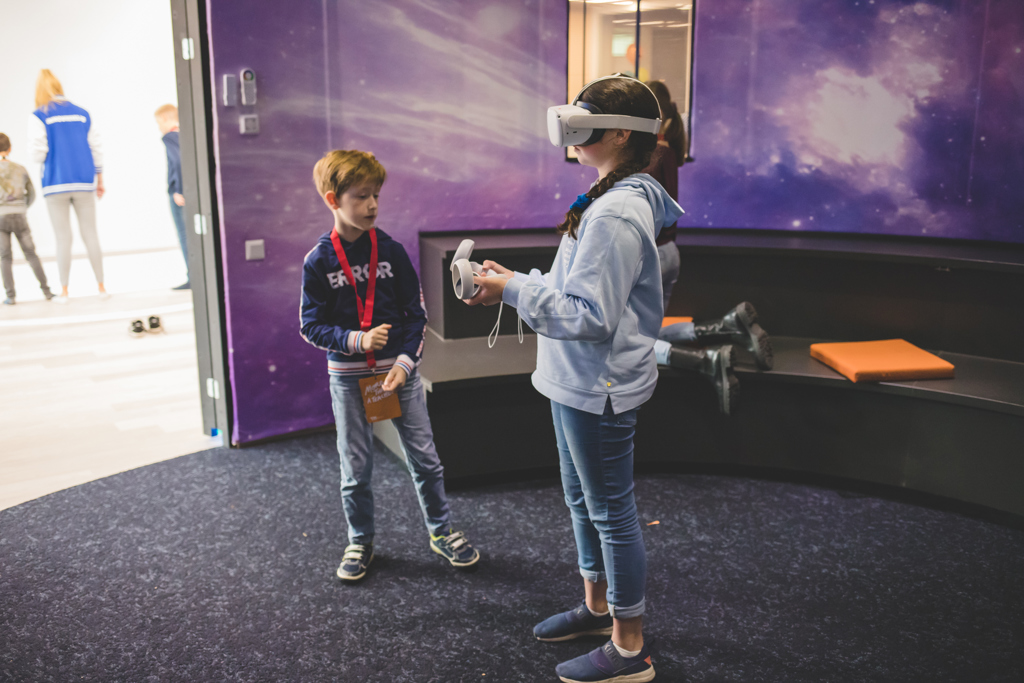 tmh-13-11-69.jpg tmh-13-11-69.jpg